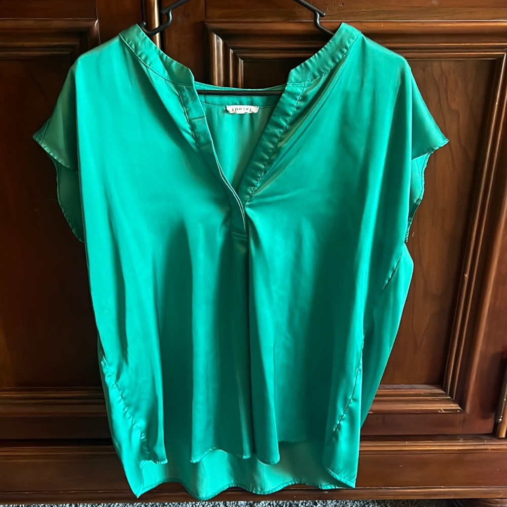 Green 100% polyester Blouse